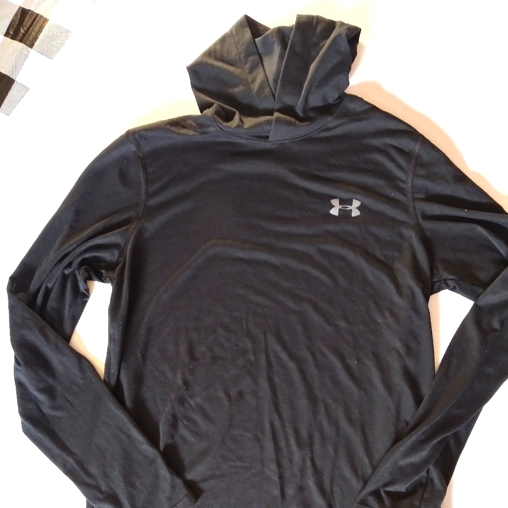 Under Armour Boys Hooded long sleeve